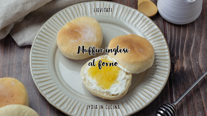 Muffins ingleses cocidos en horno