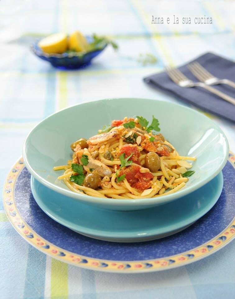 Espaguetis con boquerones frescos