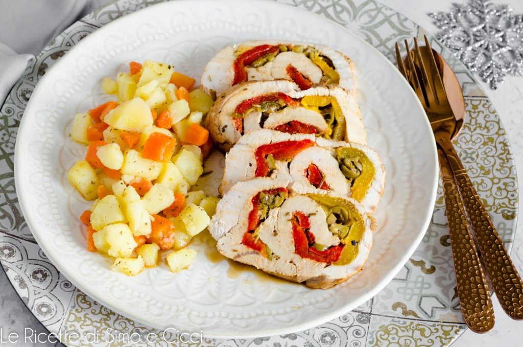 Asado de pavo relleno con pimientos y aceitunas