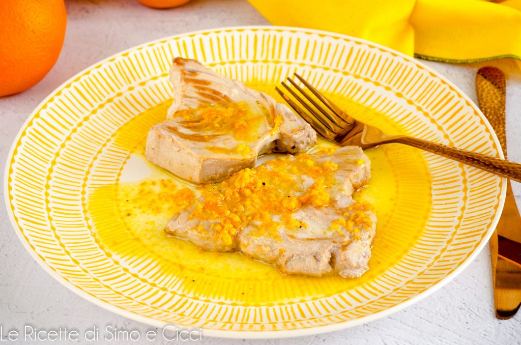 Atún con salsa de naranja