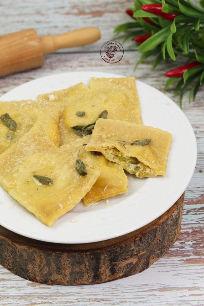 Raviolis con ricotta y espárragos silvestres