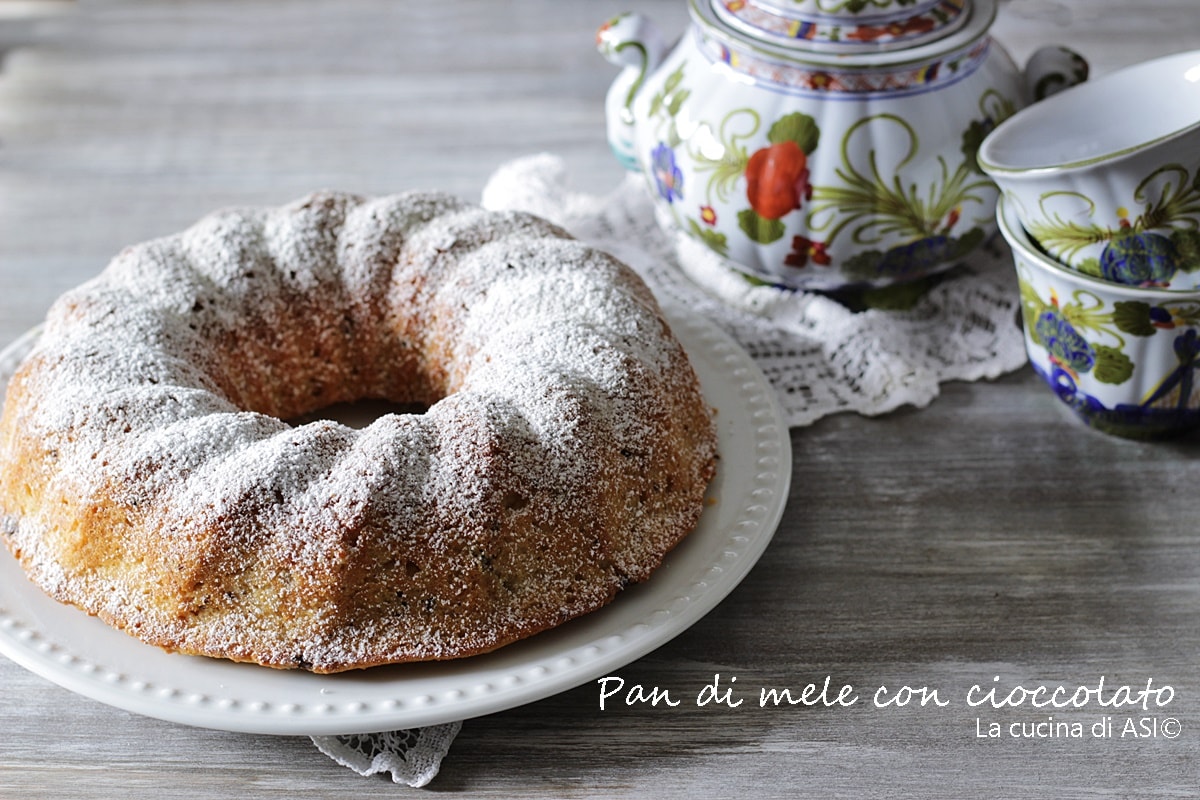 Bizcocho de manzana con chocolate
