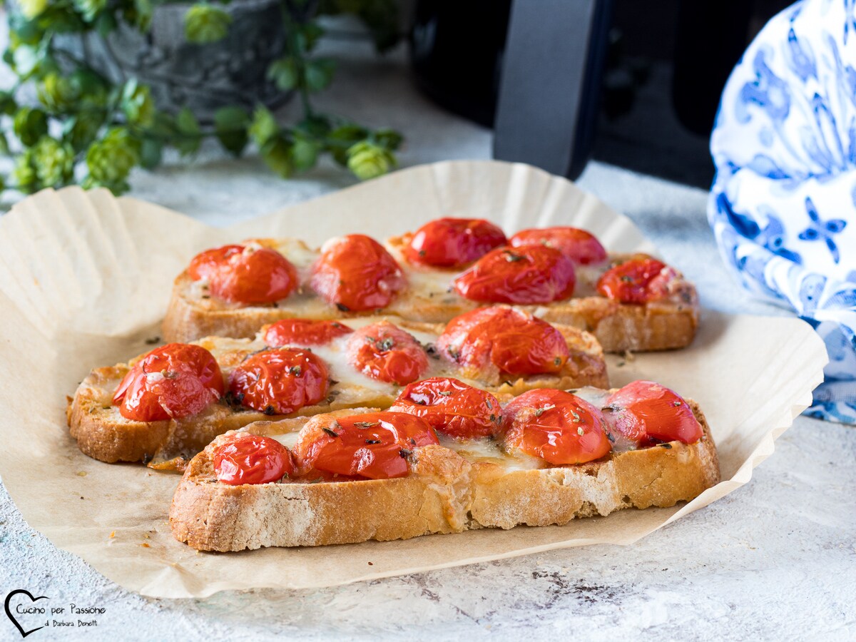 BRUSCHETTA EN FREIDORA DE AIRE