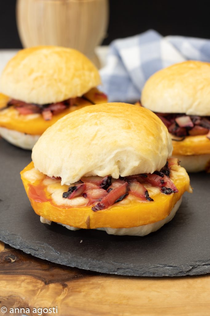 Burger de calabaza y radicchio caramelizado