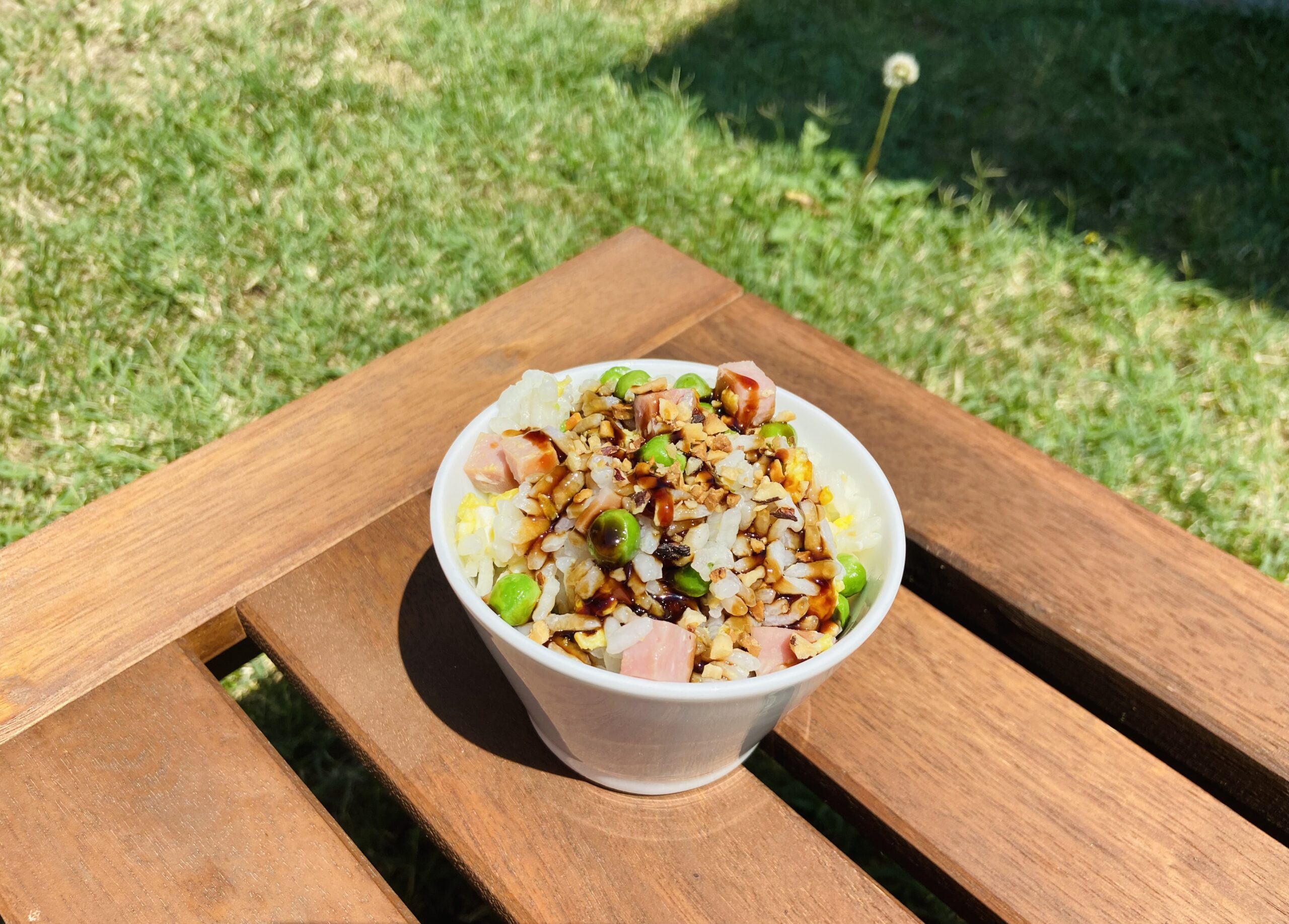 Ensalada de arroz al estilo oriental