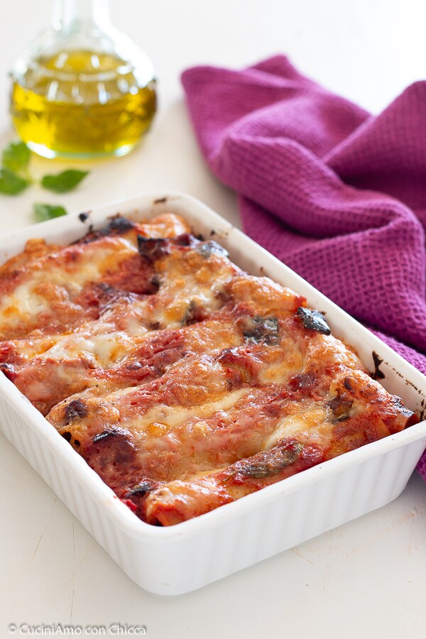 CANELONES A LA PARMESANA
