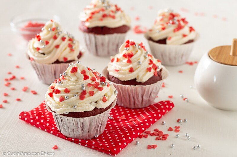 CUPCAKES DE SAN VALENTÍN bonitos y deliciosos receta fácil