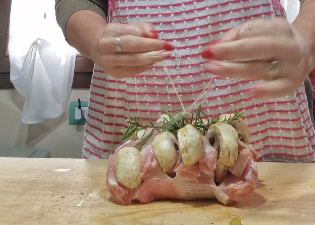 La cinta de lomo asada rellena con setas