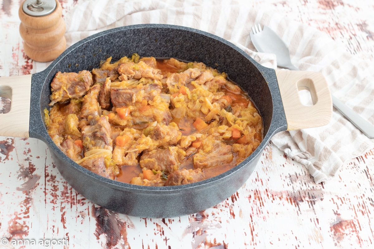 Cassoeula de la tradición Milanesa y Lombarda