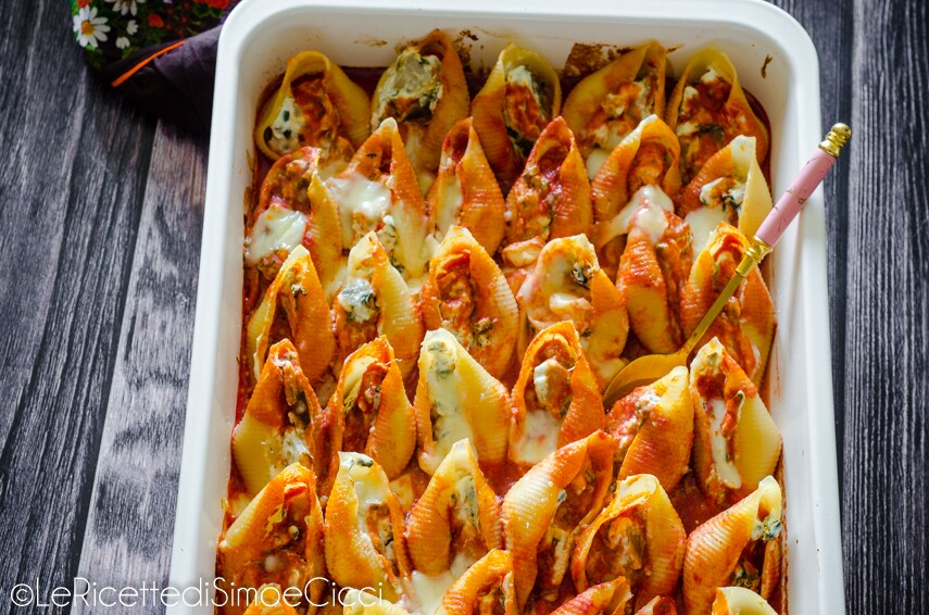 Conchiglioni ricotta y espinacas sin bechamel