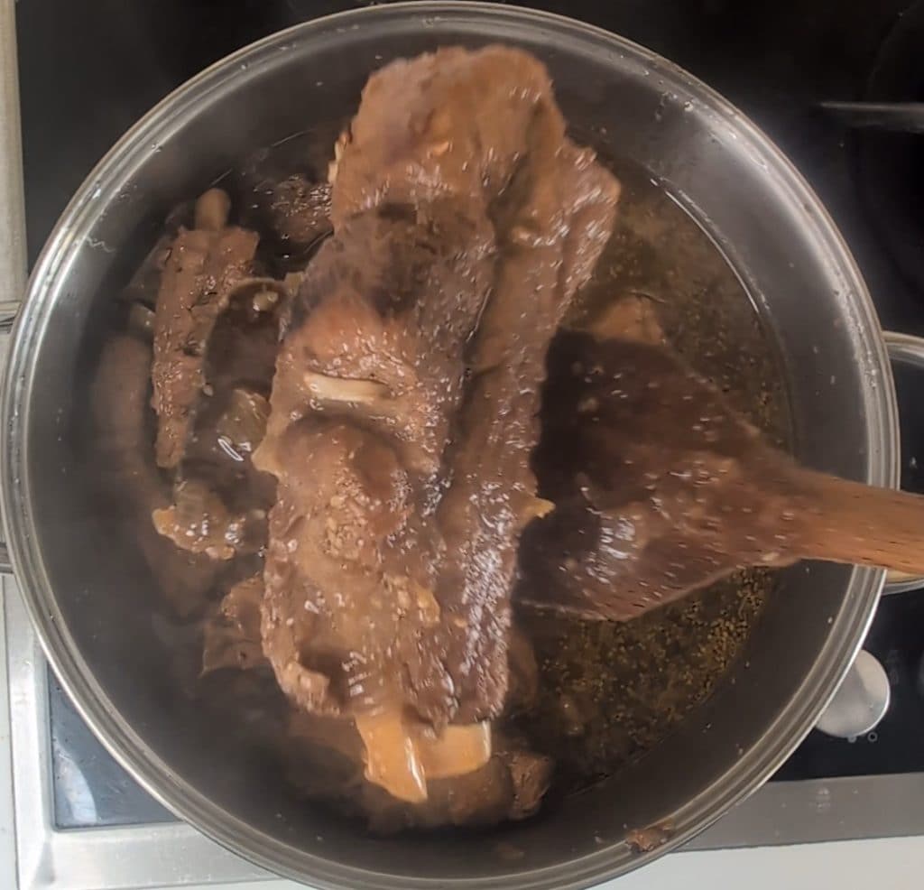 Costillas de Cerdo a la Cerveza Receta Fácil y Rápida con Video