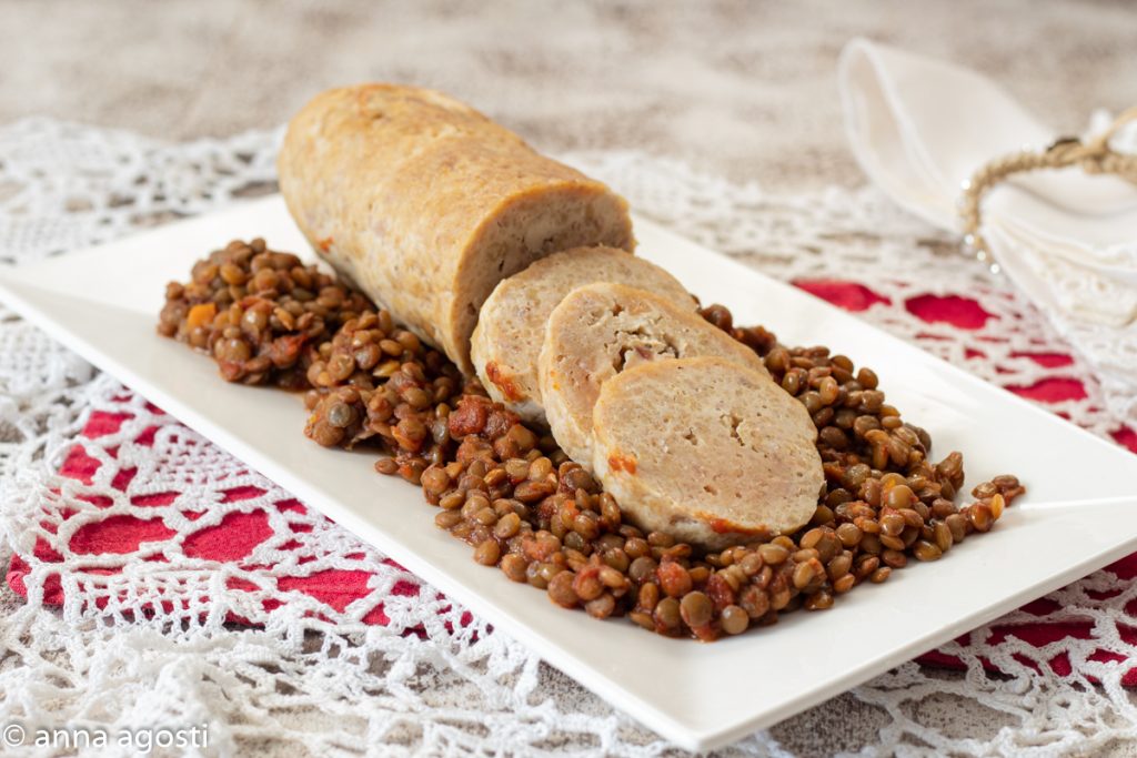 Cotechino de pollo con lentejas