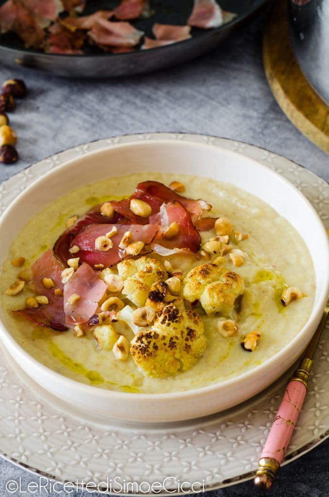 Crema de coliflor asada