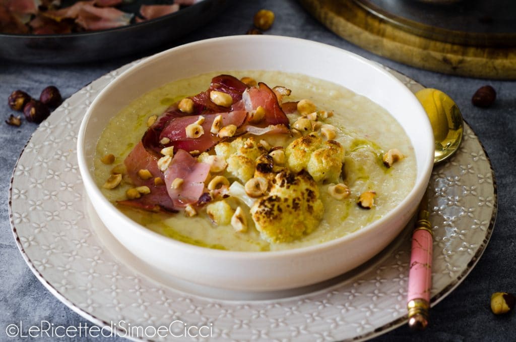 Crema de coliflor asada