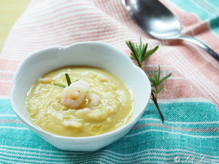 Crema de garbanzos con gambas