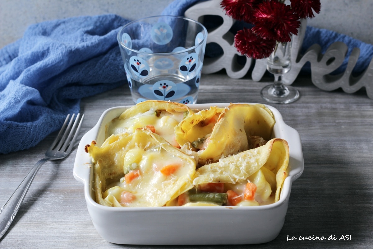 Crepes con ragú de verduras con bechamel