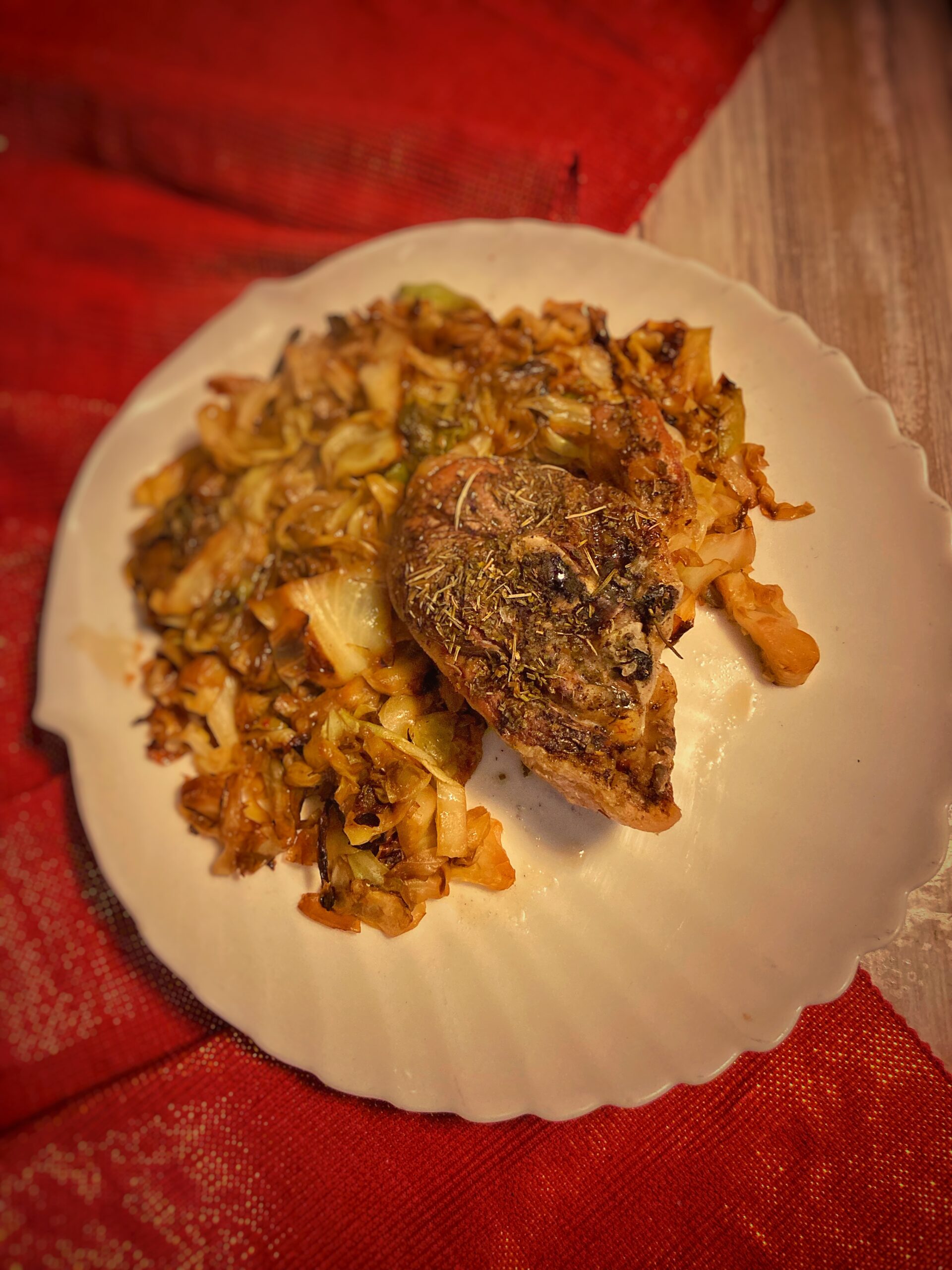 Pierna de cordero con lechuga