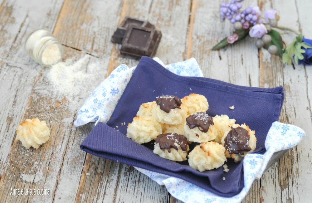 Galletas de coco con y sin chocolate