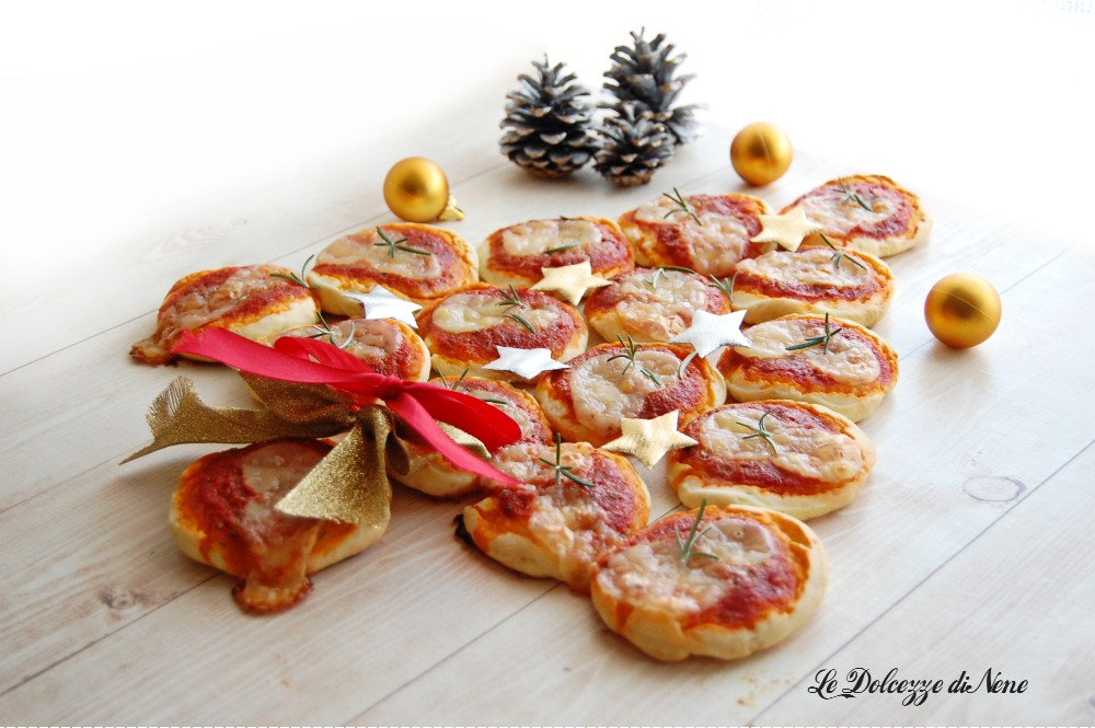 ÁRBOL DE NAVIDAD DE PIZZITAS