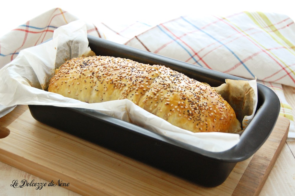 ROLLO DE CARNE CON PANCETA EN HOJALDRE