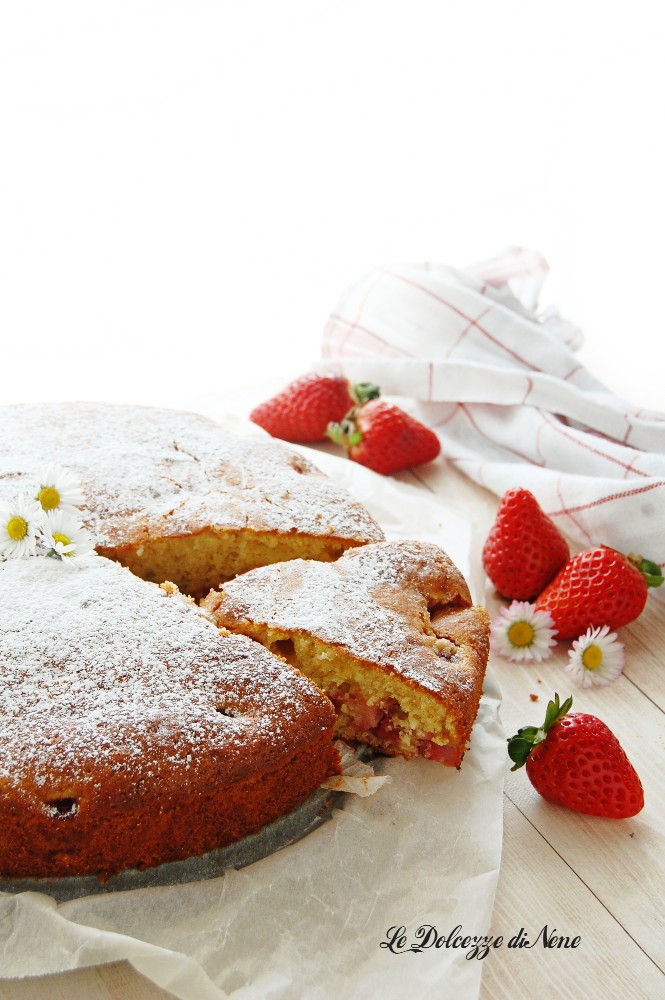 tarta suave de yogur con fresas