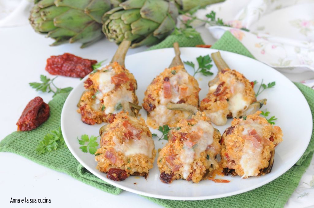 Alcachofas rellenas con tomates secos y speck