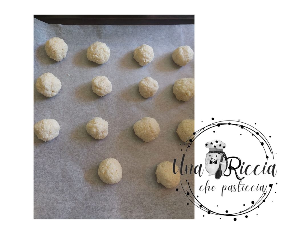 Dulces de coco y aquafaba forma