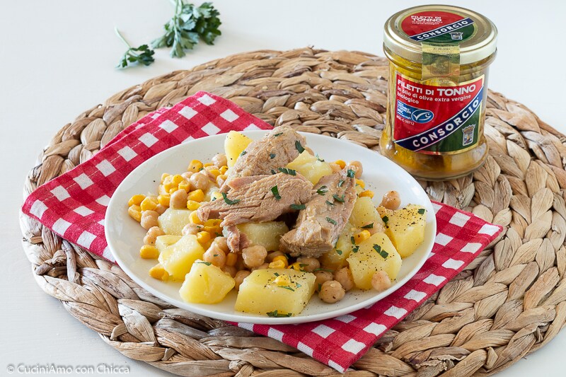 ENSALADA DE PATATAS CON ATÚN Y GARBANZOS