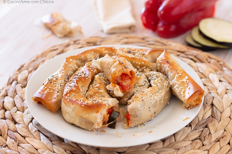 ESPIRAL DE PASTA FILO CON VERDURAS rápida y sencilla