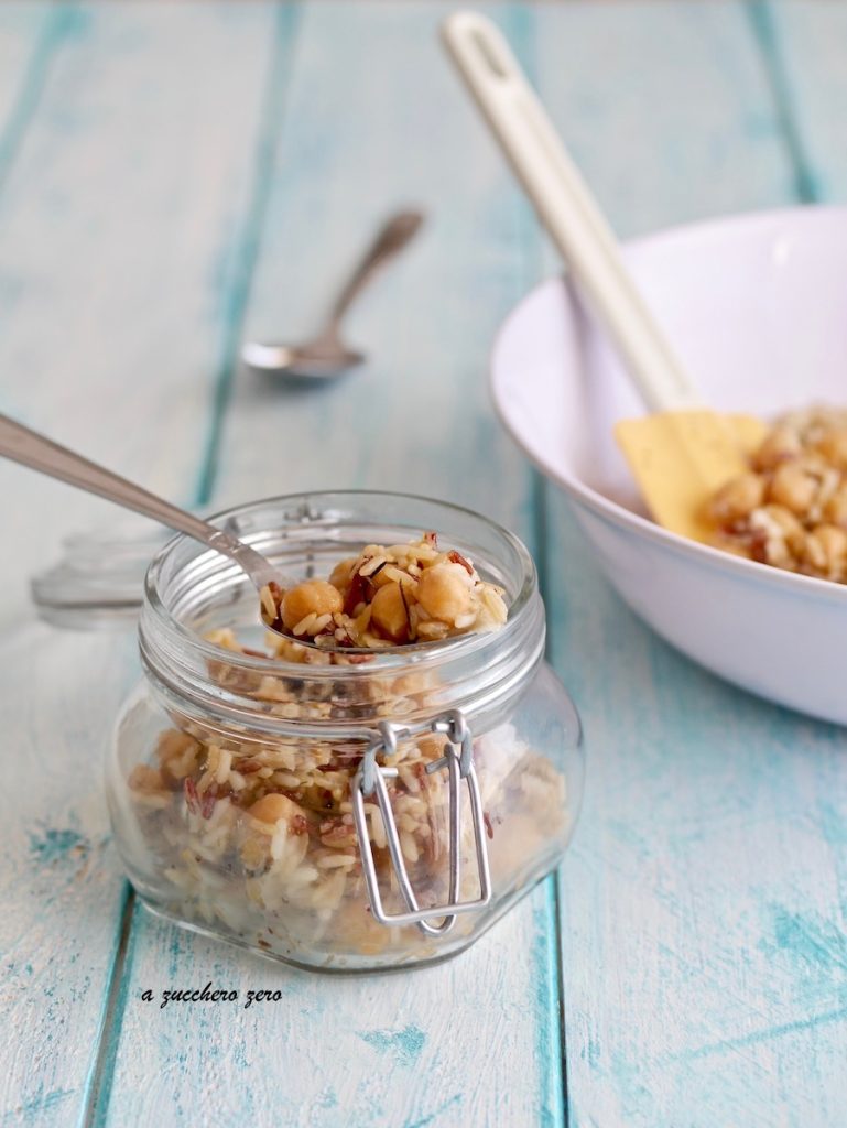 Ensalada de arroz integral con garbanzos al romero