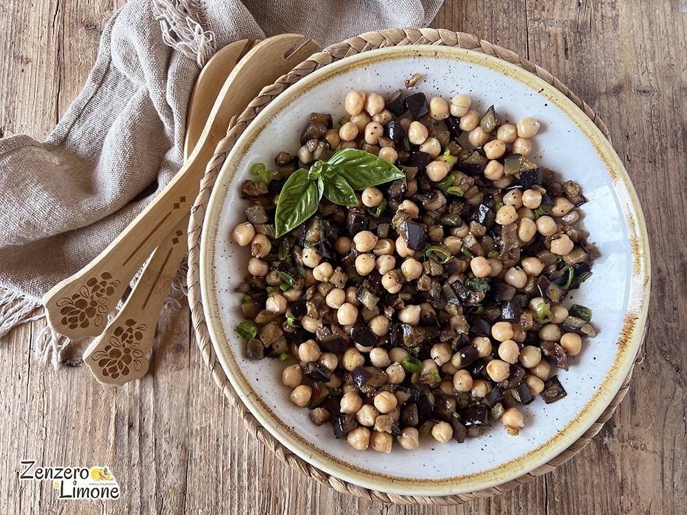 Ensalada de garbanzos y berenjenas