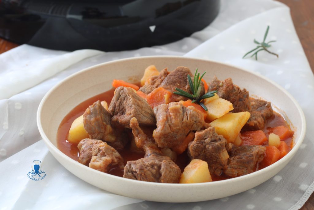 Estofado con verduras en la multicooker