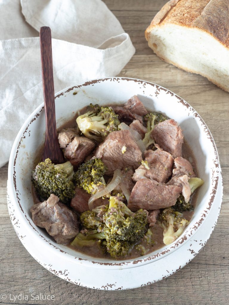 estofado de ternera y brócoli en slow cooker