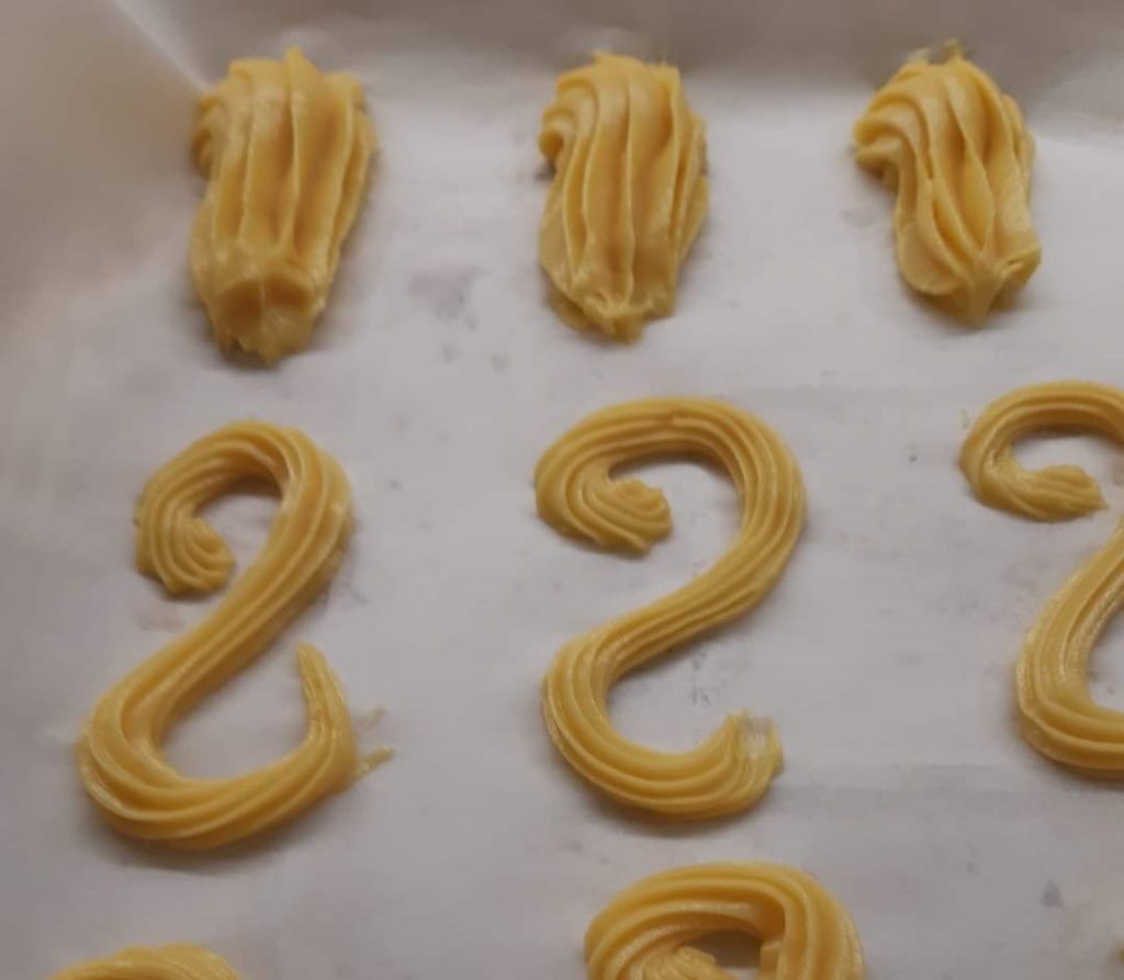 Cisnes de pasta choux