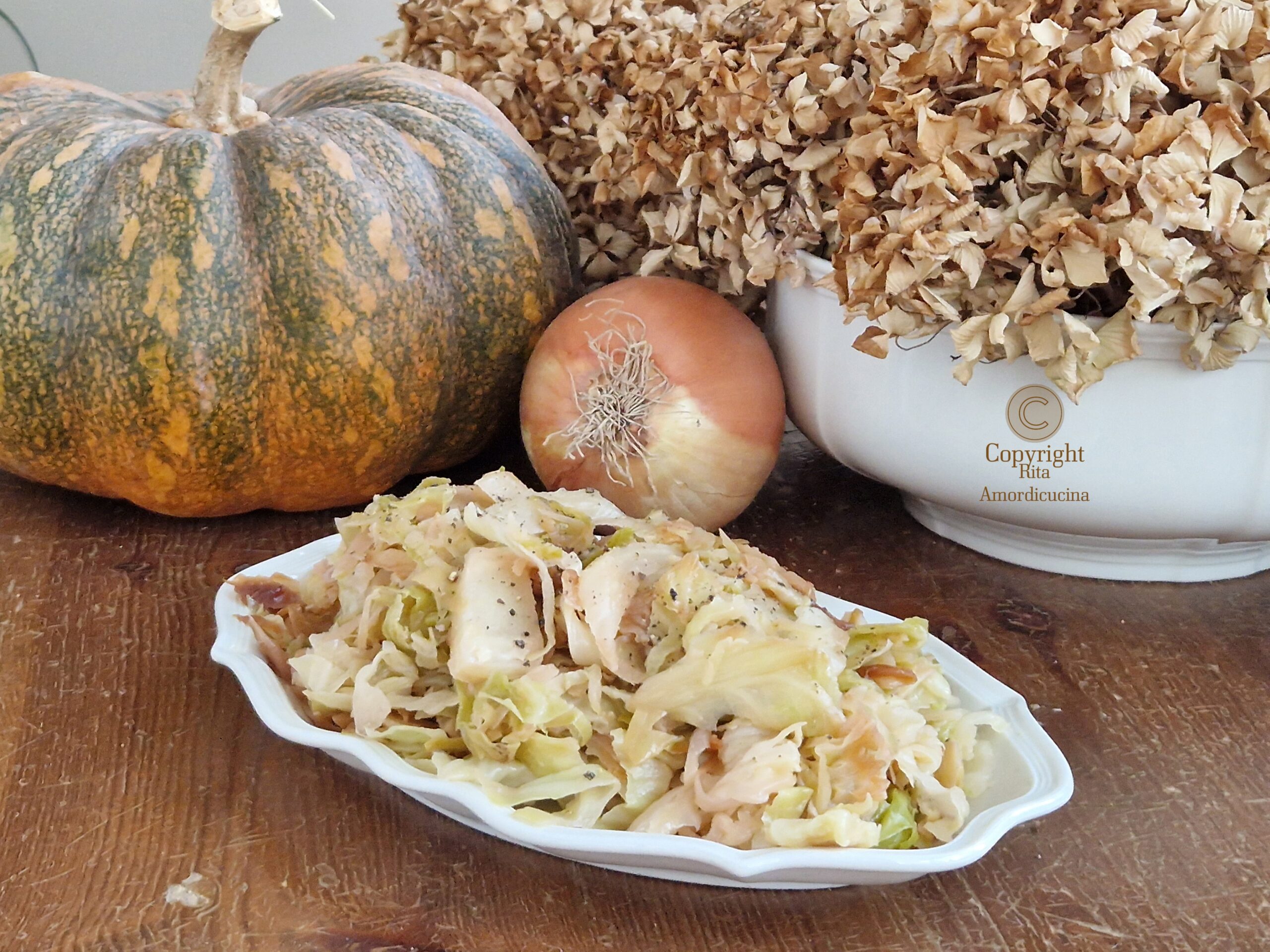 Repollo guisado en sartén