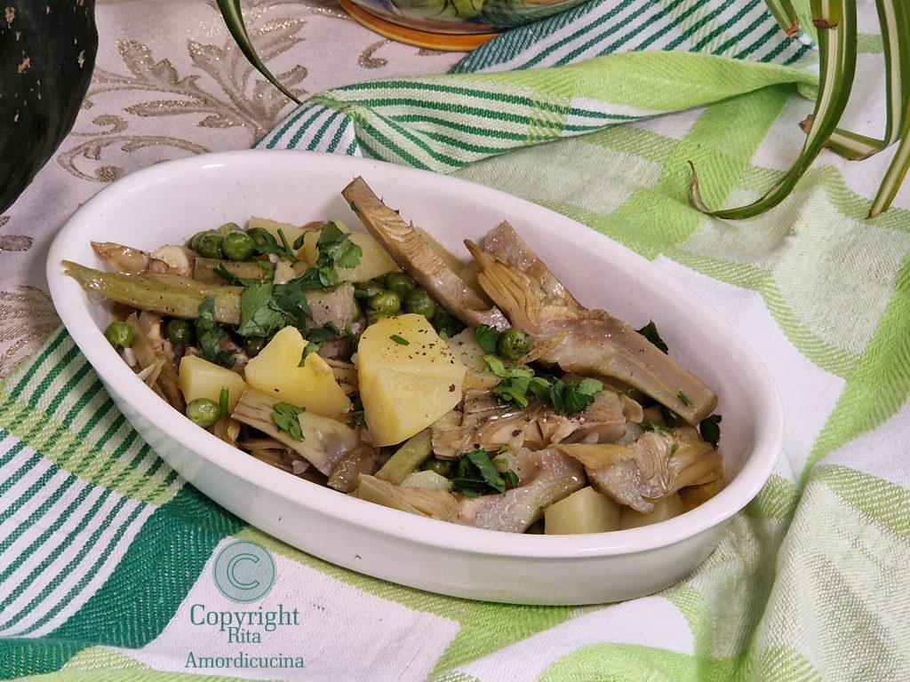 El guiso de alcachofas con patatas y guisantes
