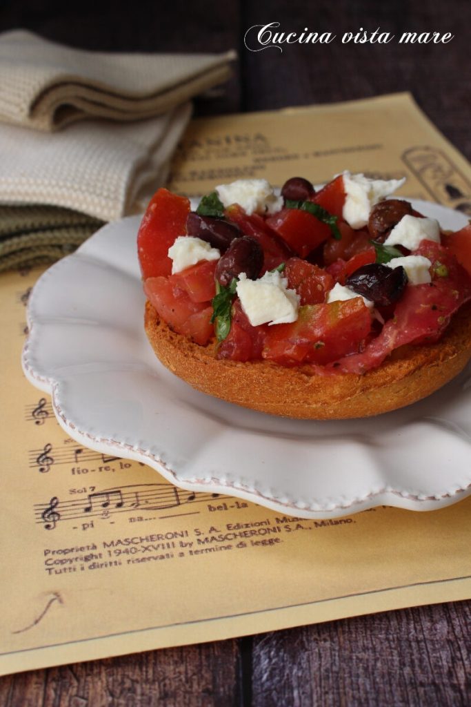 Friselle a la mediterránea Cocina vista mar