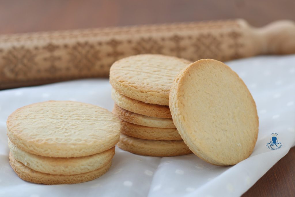 Galletas de masa quebrada con almendras