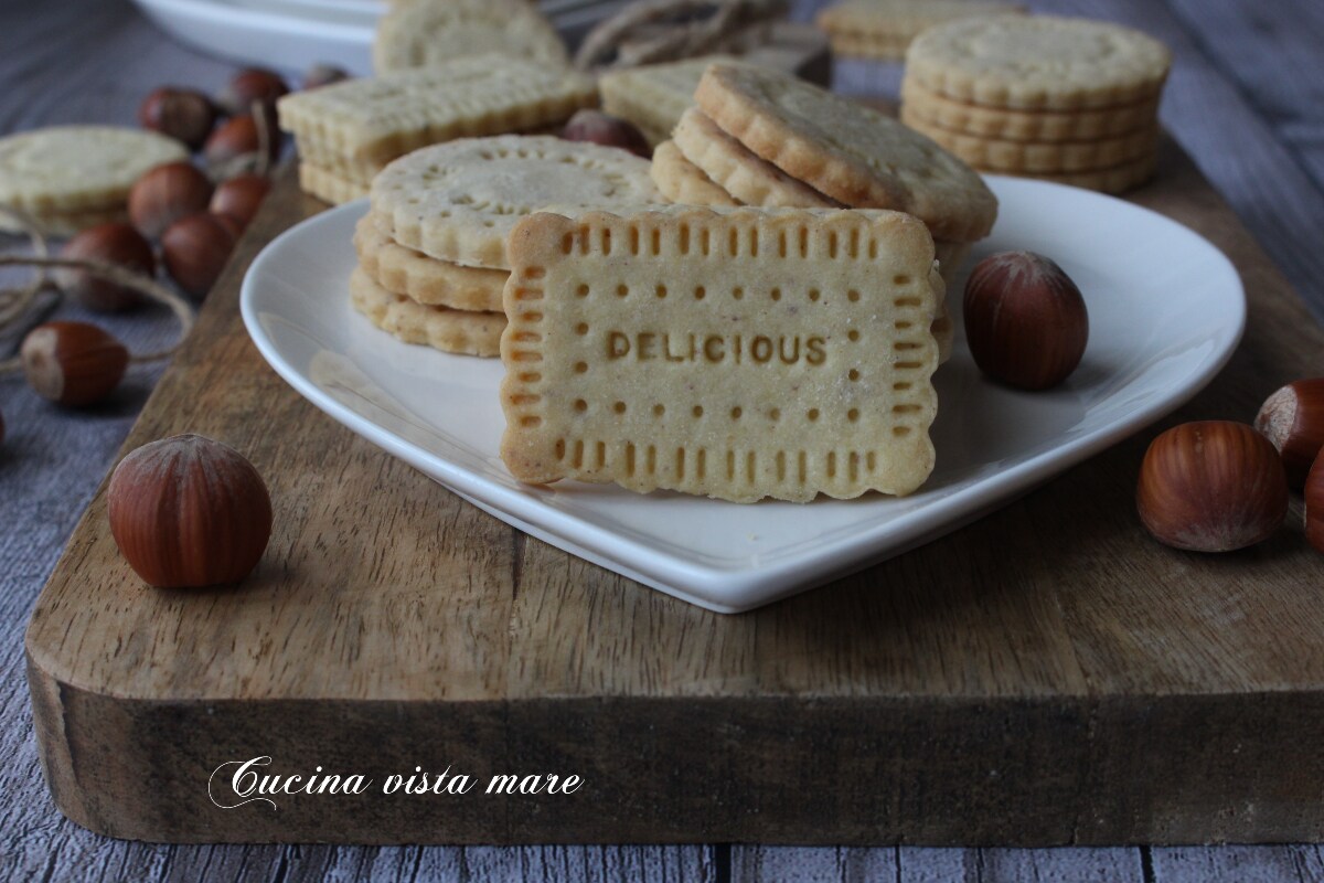 Galletas de masa quebrada de avellana