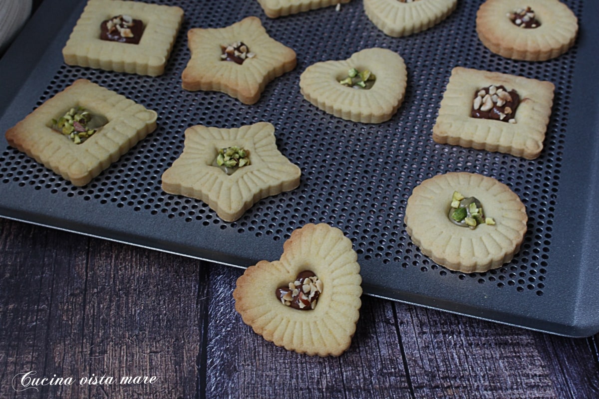 Galletas de masa quebrada rellenas