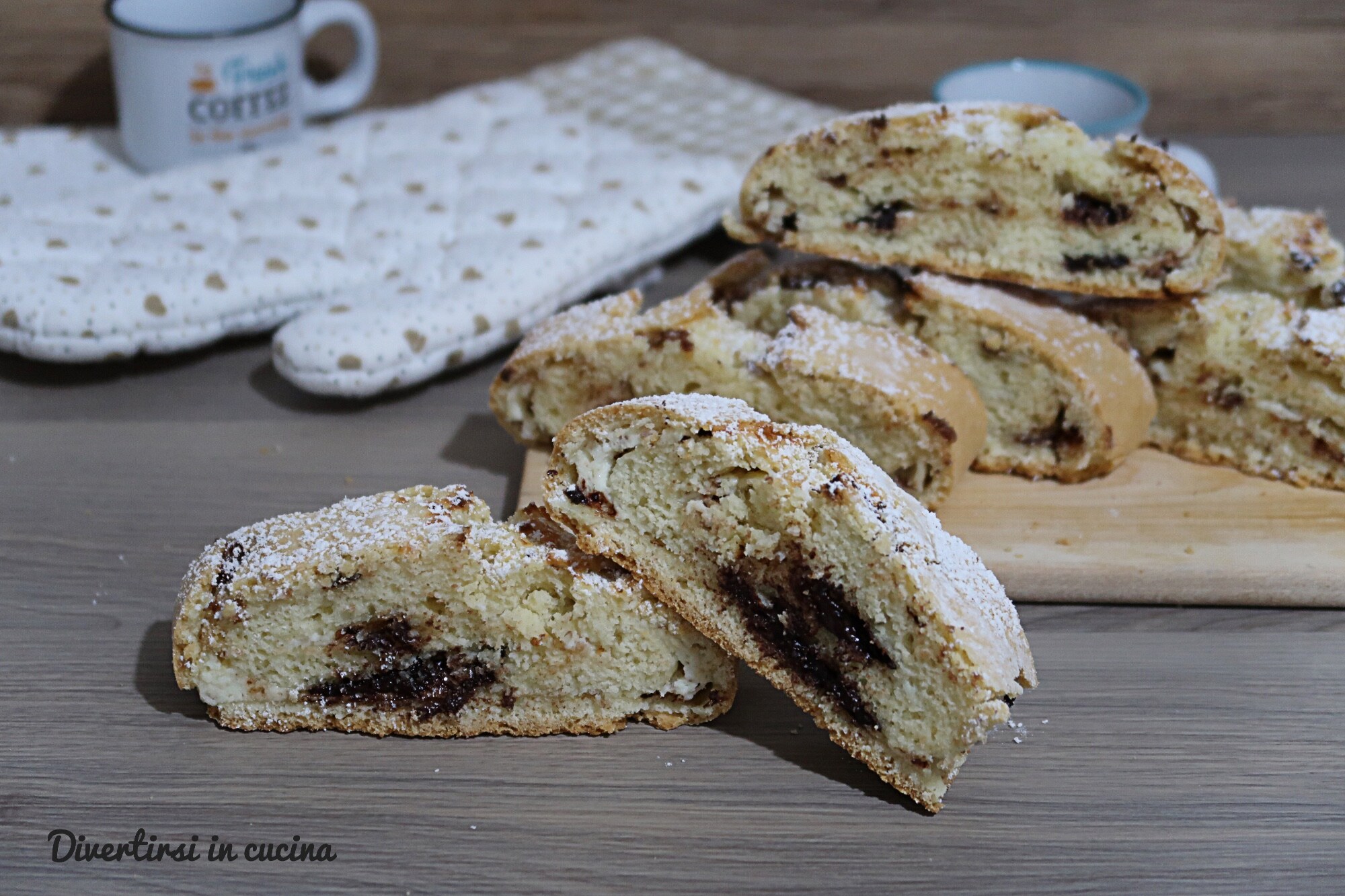 Galletas enrolladas con ricotta y chocolate