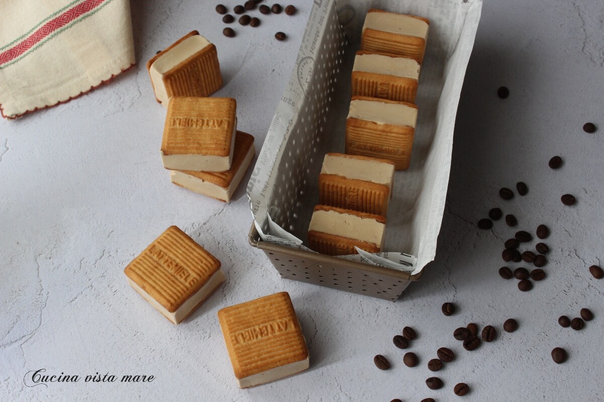Helado de galleta al tiramisú