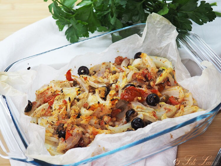 Hinojos gratinados al horno a la mediterránea – guarnición ligera y sabrosa