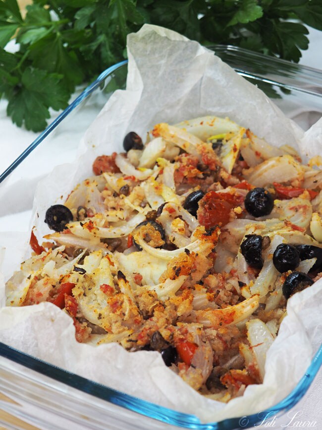 Hinojos gratinados al horno a la mediterránea