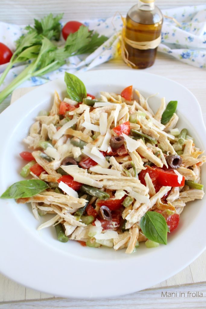 Ensalada de Pollo con Tomatitos y Apio