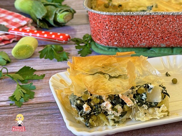 TARTA SALADA SALMÓN FRESCO Y PASTA FILO