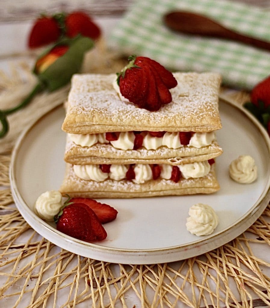 Milhojas de fresas receta sencilla