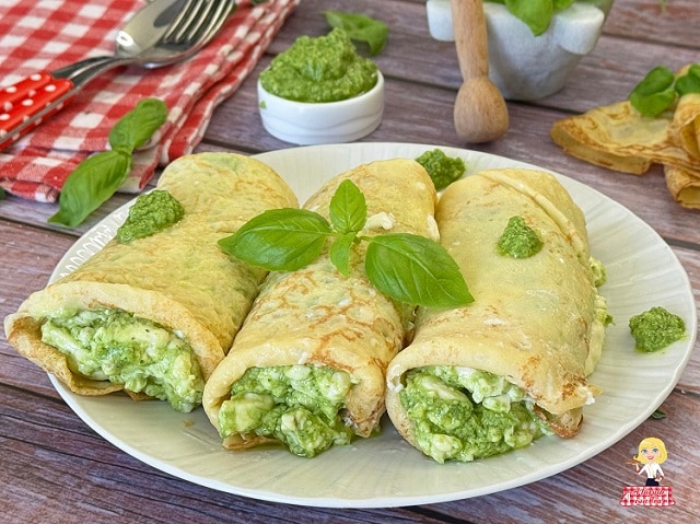 CREPES (Crespelle) con PESTO de ALBAHACA