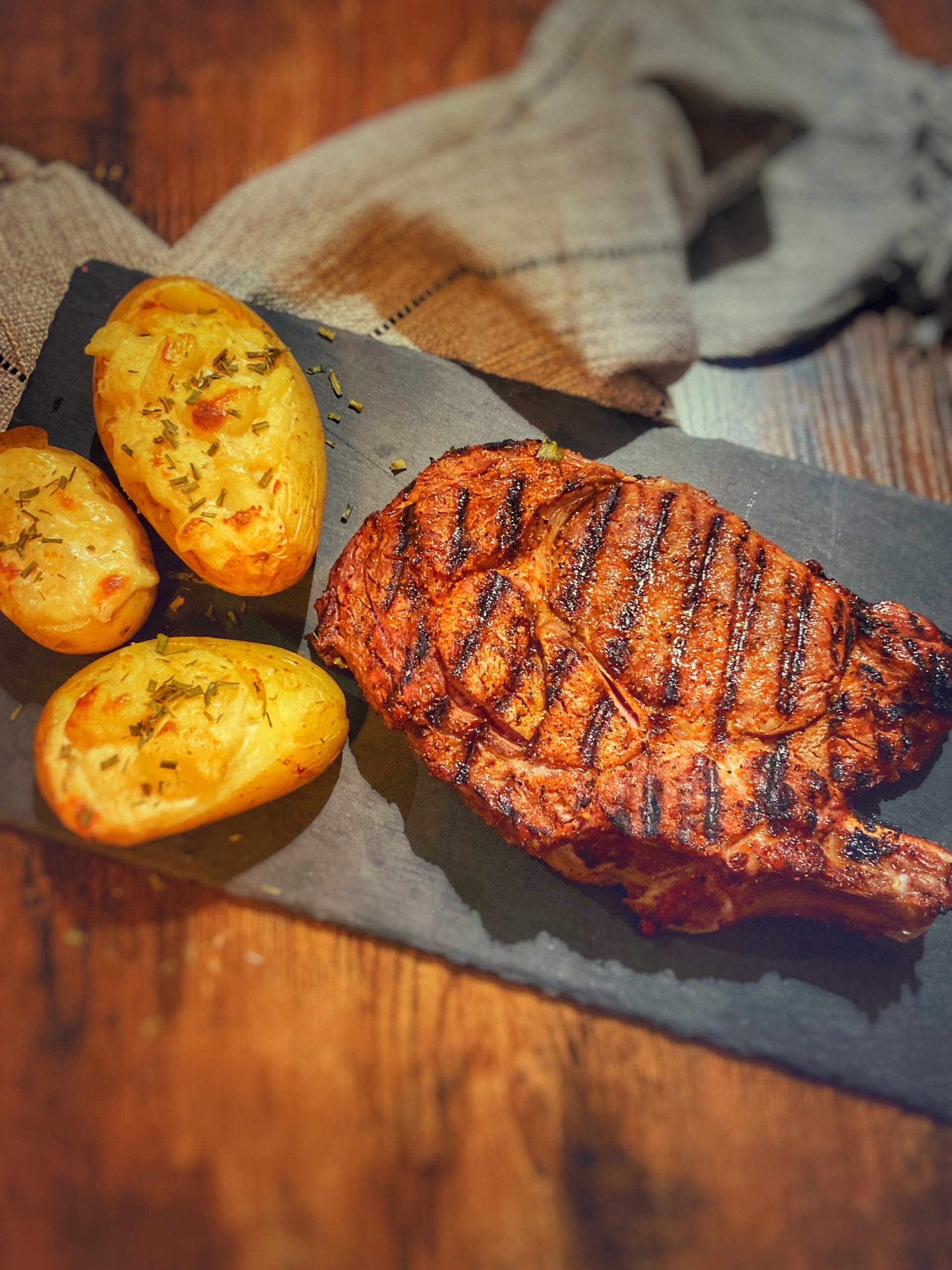 Cowboy steak y Twice baked potatoes (Estados Unidos)