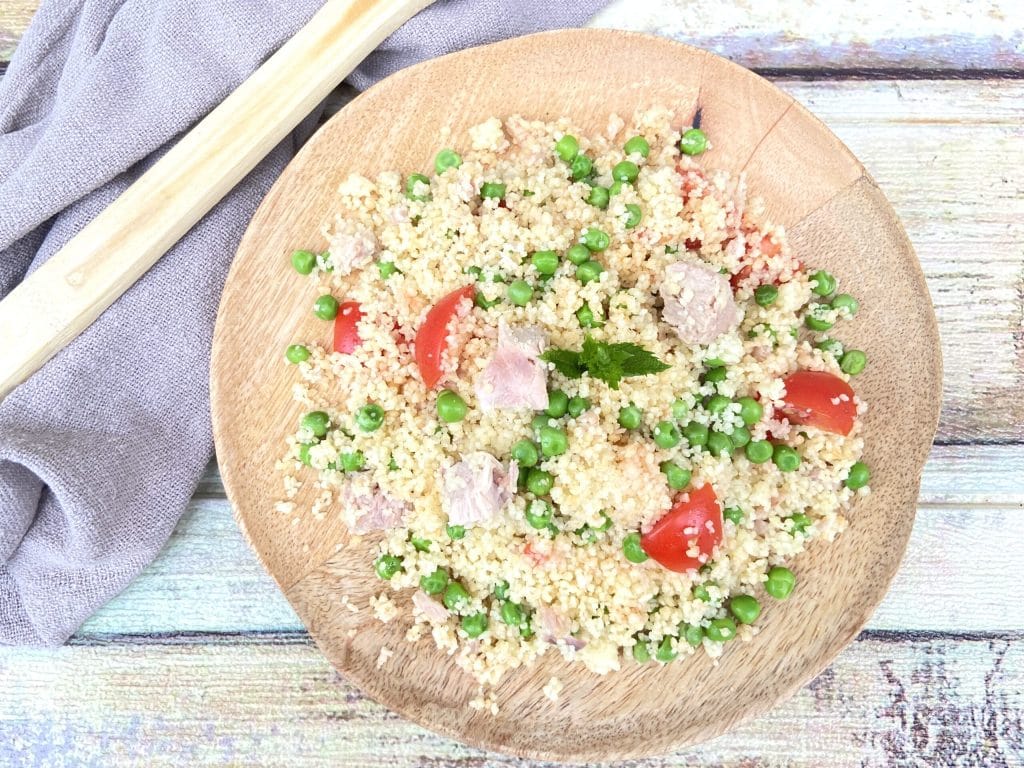 Cuscús con atún y guisantes